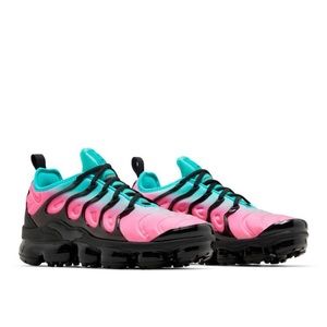 Women's Nike Air Vapormax Plus South Beach Size 7